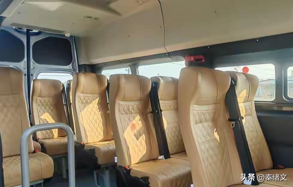 荆州动态公交上线：像打车一样约公交，出行盲区全覆盖荆州出行
 
以前出门要么等公