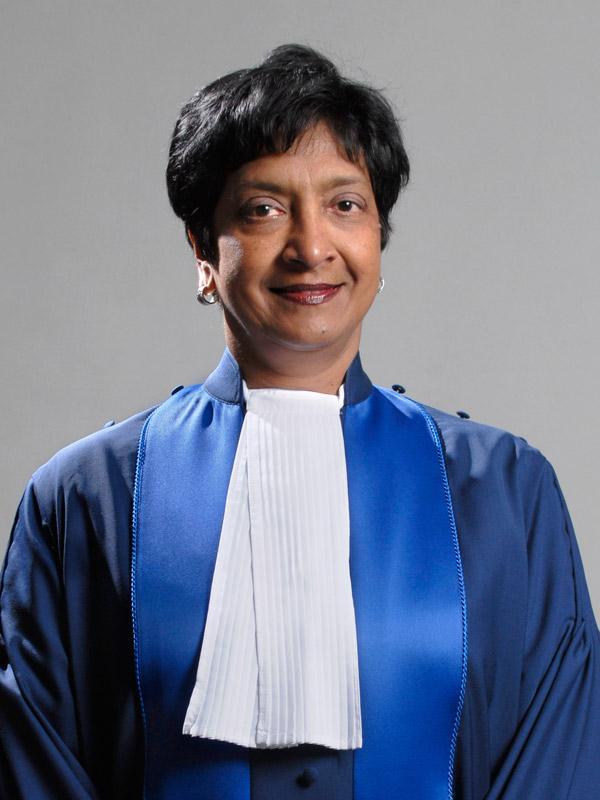 Navi Pillay 获得 2026 诺贝尔和平奖，特朗普醒来又要开骂了挪威诺