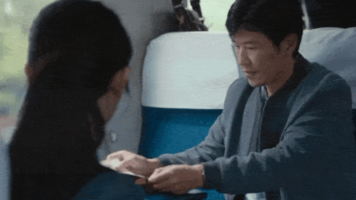 低智商犯罪看片会低智商犯罪 张一昂人设塑造太出彩，说话通透直击重点，自带吟诗小习