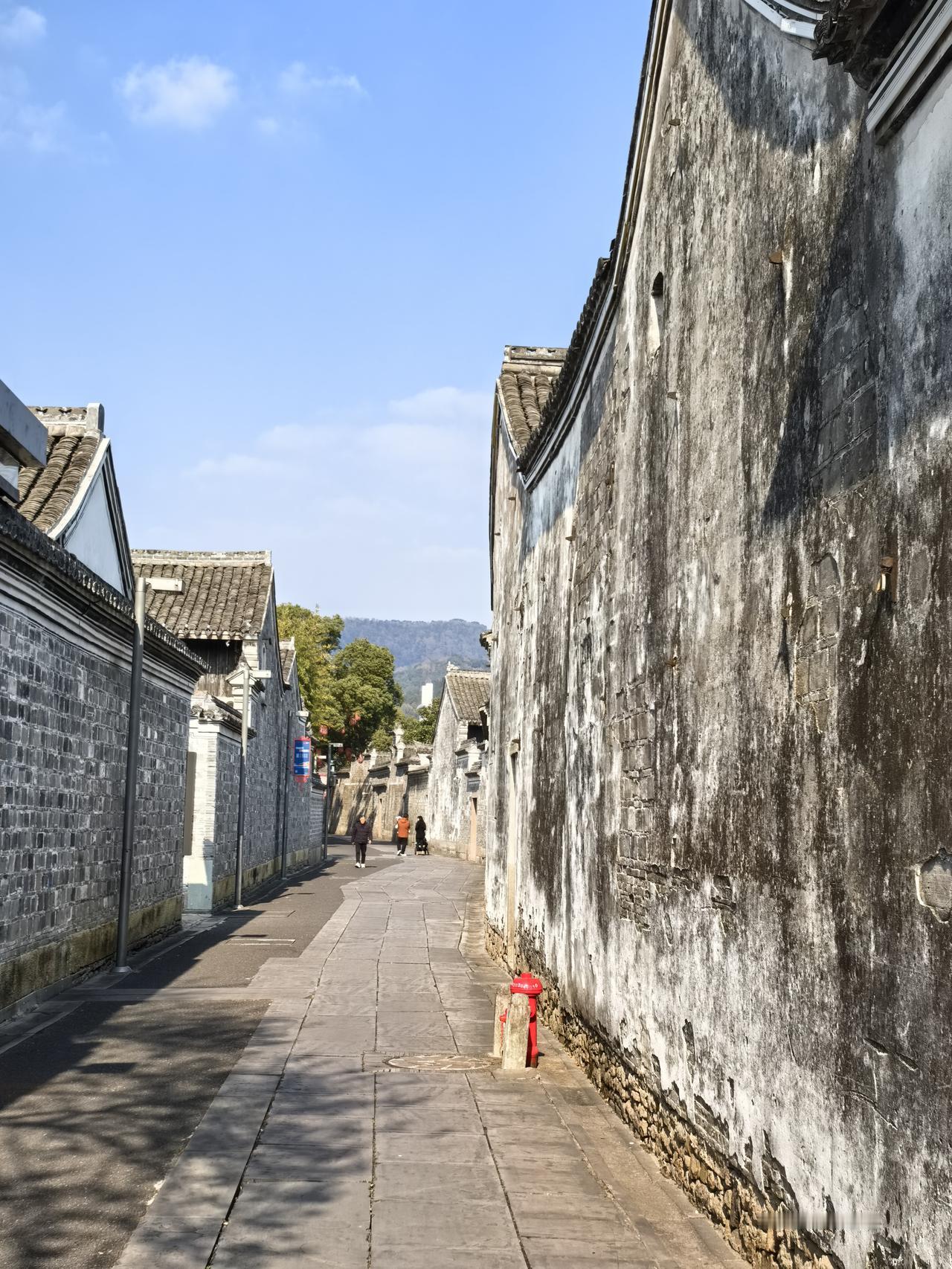 读历史，洞察一个朝代的兴衰一个重要的指标是财赋收入。
立朝之初，百业待兴，励精图