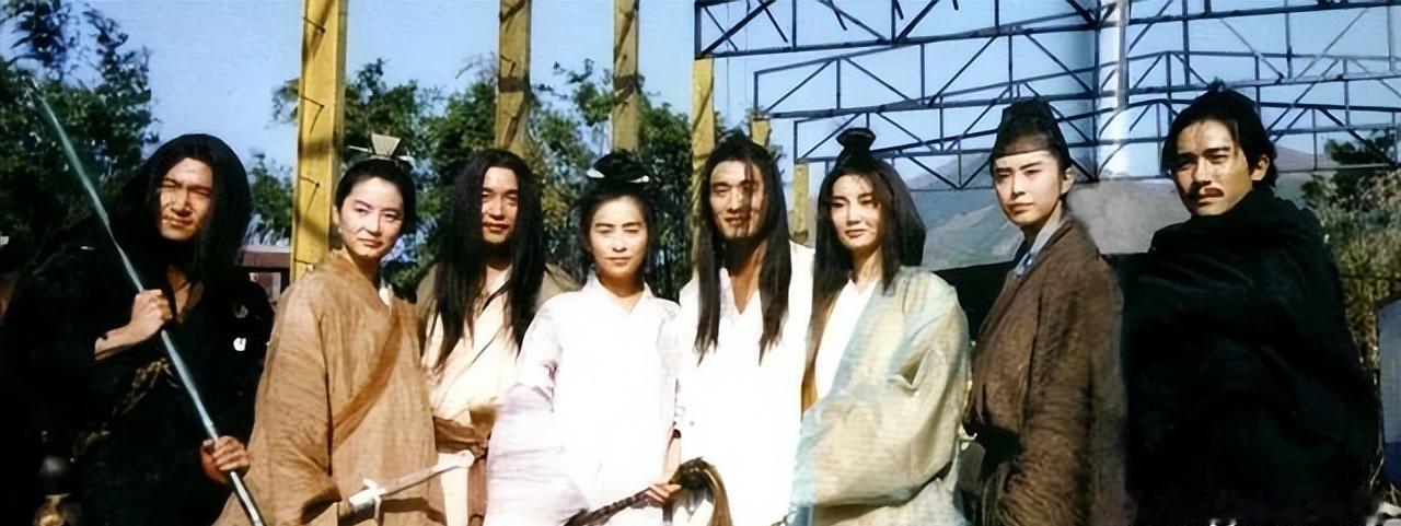 1993年，张学友拍摄《东成西就》期间，拿到了50w片酬，可是被刘嘉玲，张国荣叫