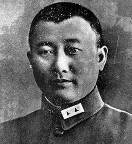 1948年3月的一天，彭德怀在瓦子街看到刘戡的尸体，说：他当年为救我们一名同志，