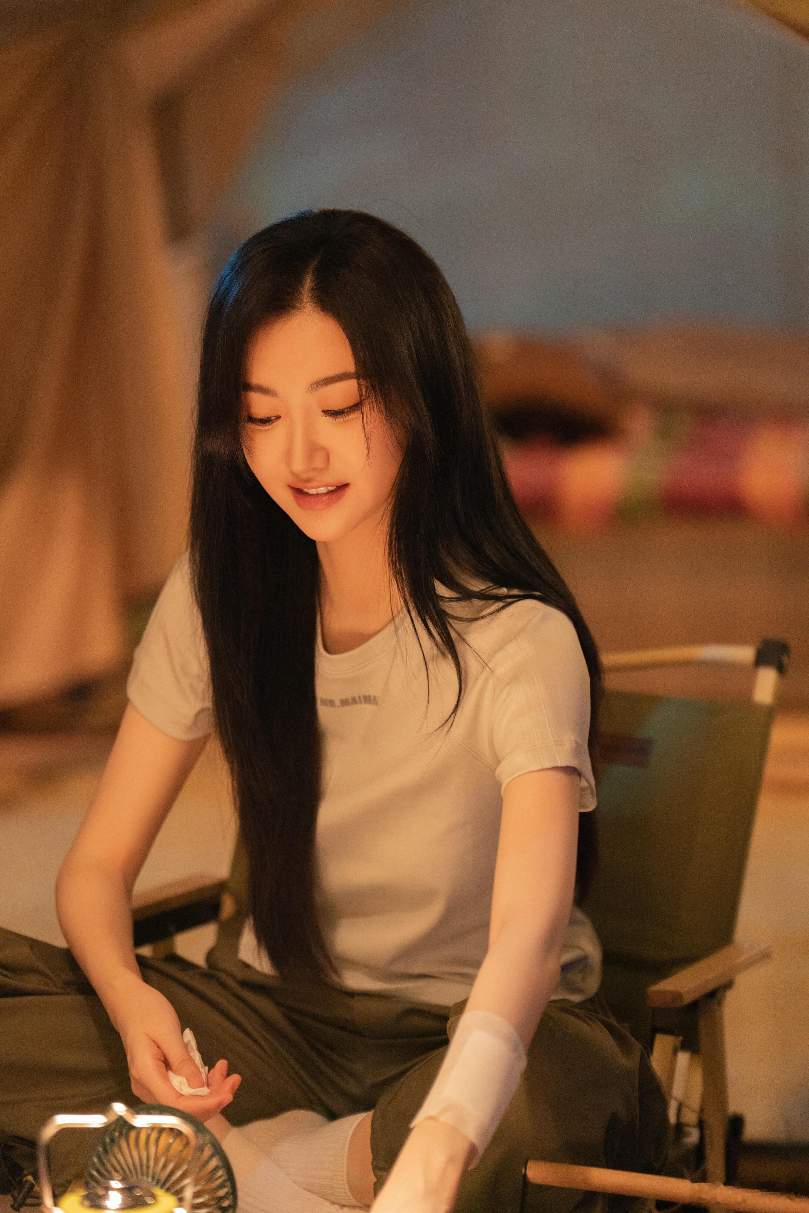 景甜龙骨焚箱花絮剧照 ​​​