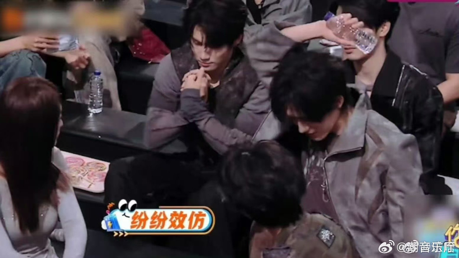 贺峻霖教李小冉鼻子交叉魔术 贺峻霖鼻子交叉魔术出现人传人的现象 你好星期六贺峻霖