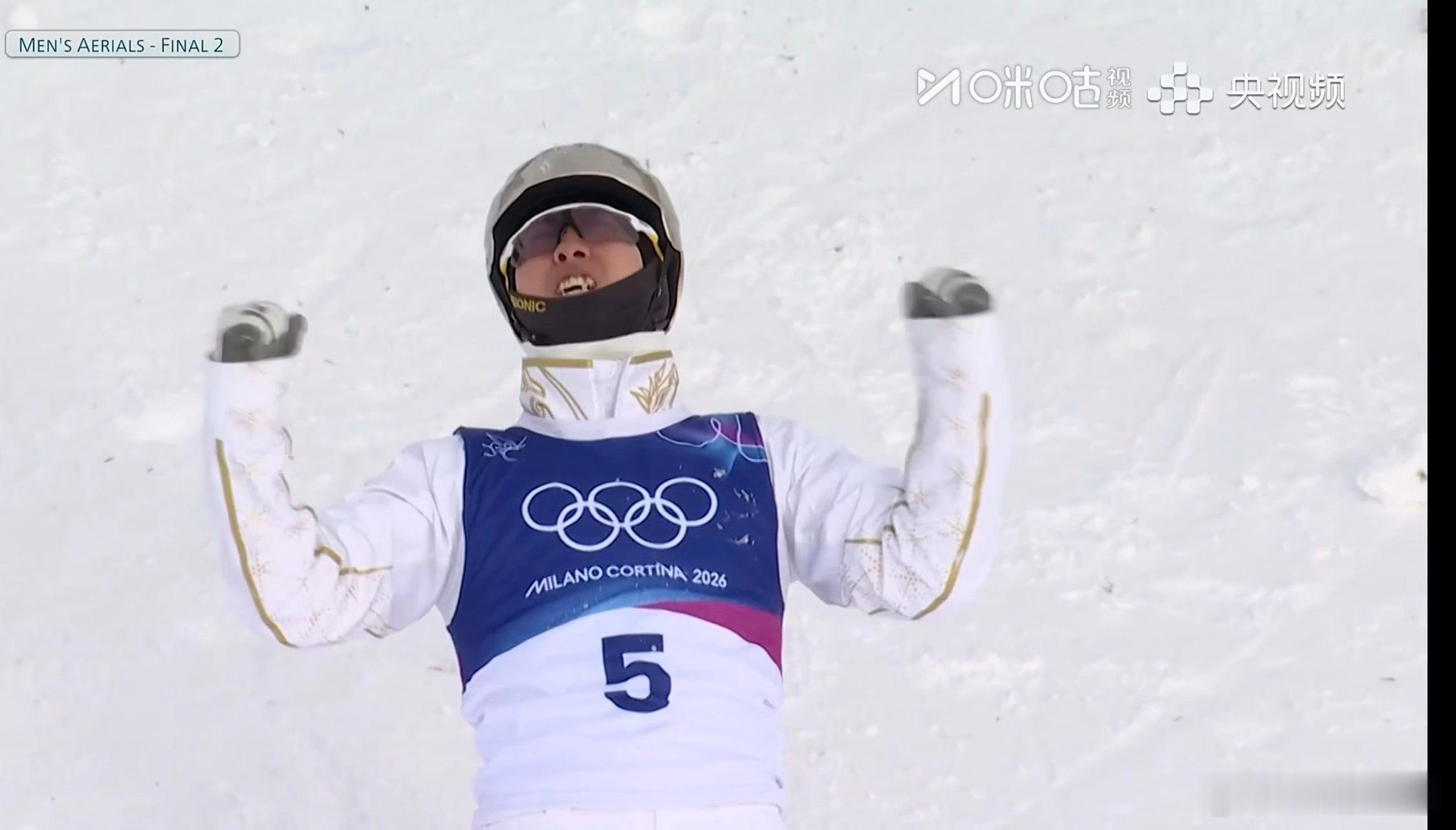 看完于指直播，火速切过来，见证王辛迪的金牌🥇中国冬奥军团，连日纳金！！恭喜王辛