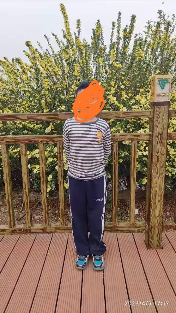 分享我这周有趣的事：孩子春季膝盖疼是长个子的症状吗，我儿子最近说膝盖疼，12岁，