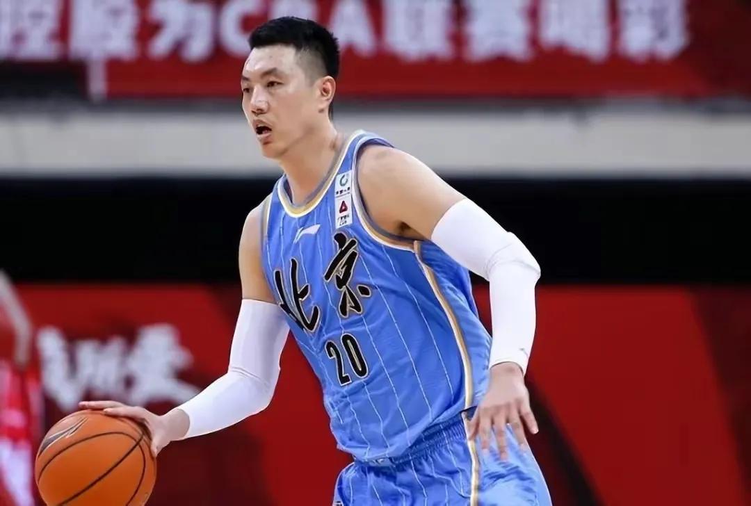 天津95-88北京队，暴露出3个可笑的事实：
1.翟晓川脾气真大，比赛关键时刻掉