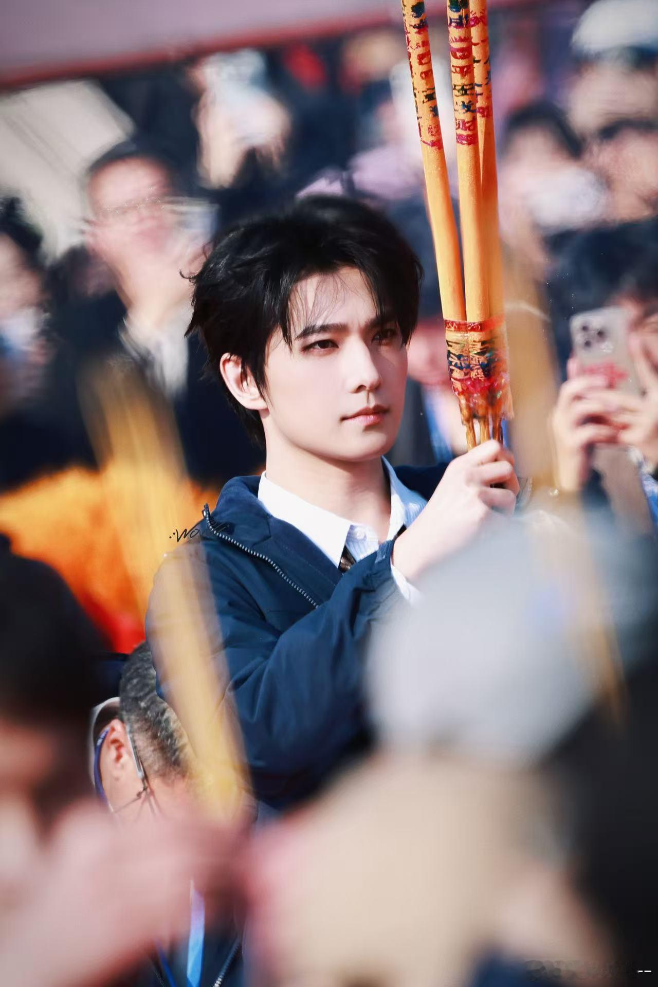 杨洋不让江山开机 每次杨洋的古装都能带来惊喜，这次新剧开机更是拉高期待值，气质与