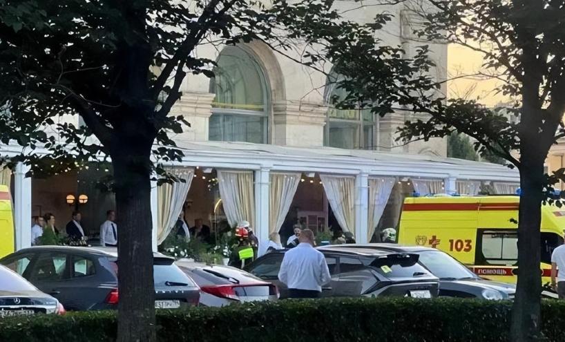 莫斯科爆炸，俄空天军总司令差点在生日宴上被送走
距克里姆林宫两公里的高档餐厅，一