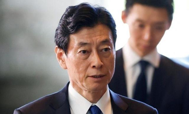 丢人丢到家了！日媒自己先憋不住开骂——西村康稔好歹是自民党四大核心，三十年老政客