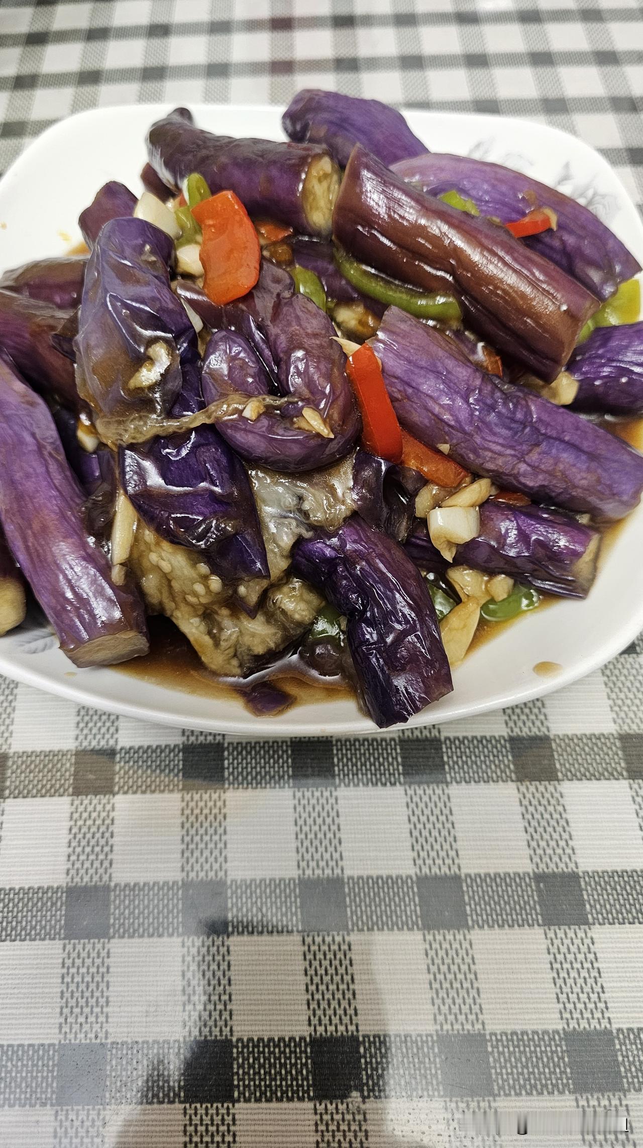今天又在客户家干坏事了，怎么回事？这也不能怪我，听我慢慢讲给你们听。

下午吃过