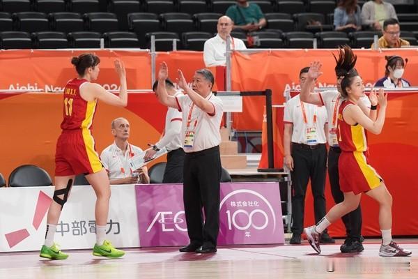 中国女篮89：63蒙古女篮，晋级亚运会4强，我想说的是：
1、我们防守理念需要变