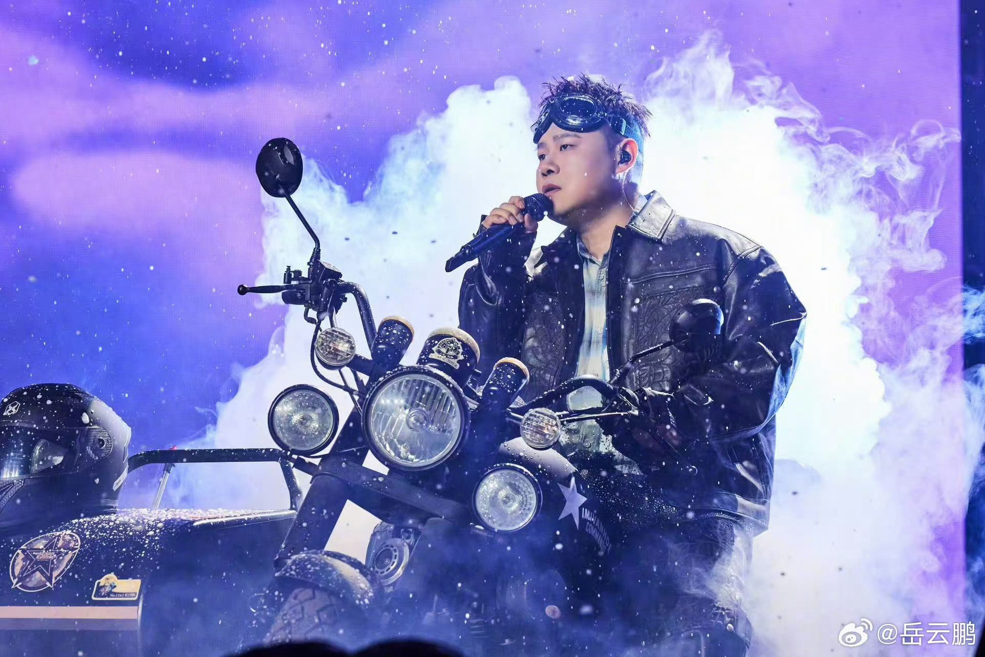 岳云鹏已经瘦了8斤了小岳岳这是要转型成偶像派了，瘦身成功