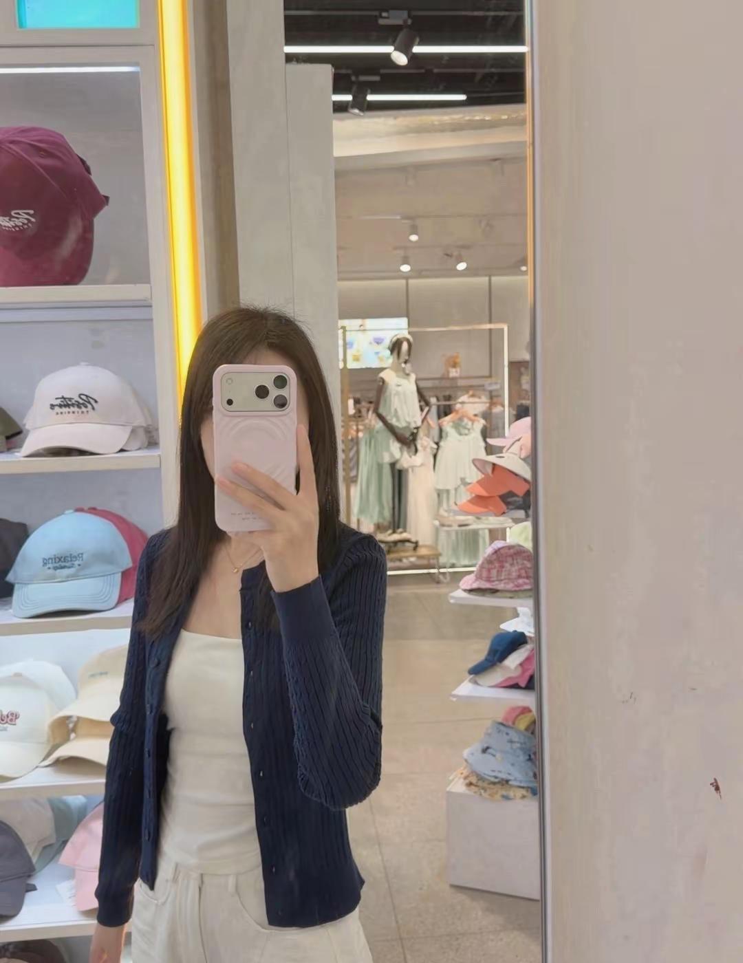 好好生活，是为了去想去的地方 吃漂亮的饭 穿喜欢的衣 过不委屈的人生原相机 li