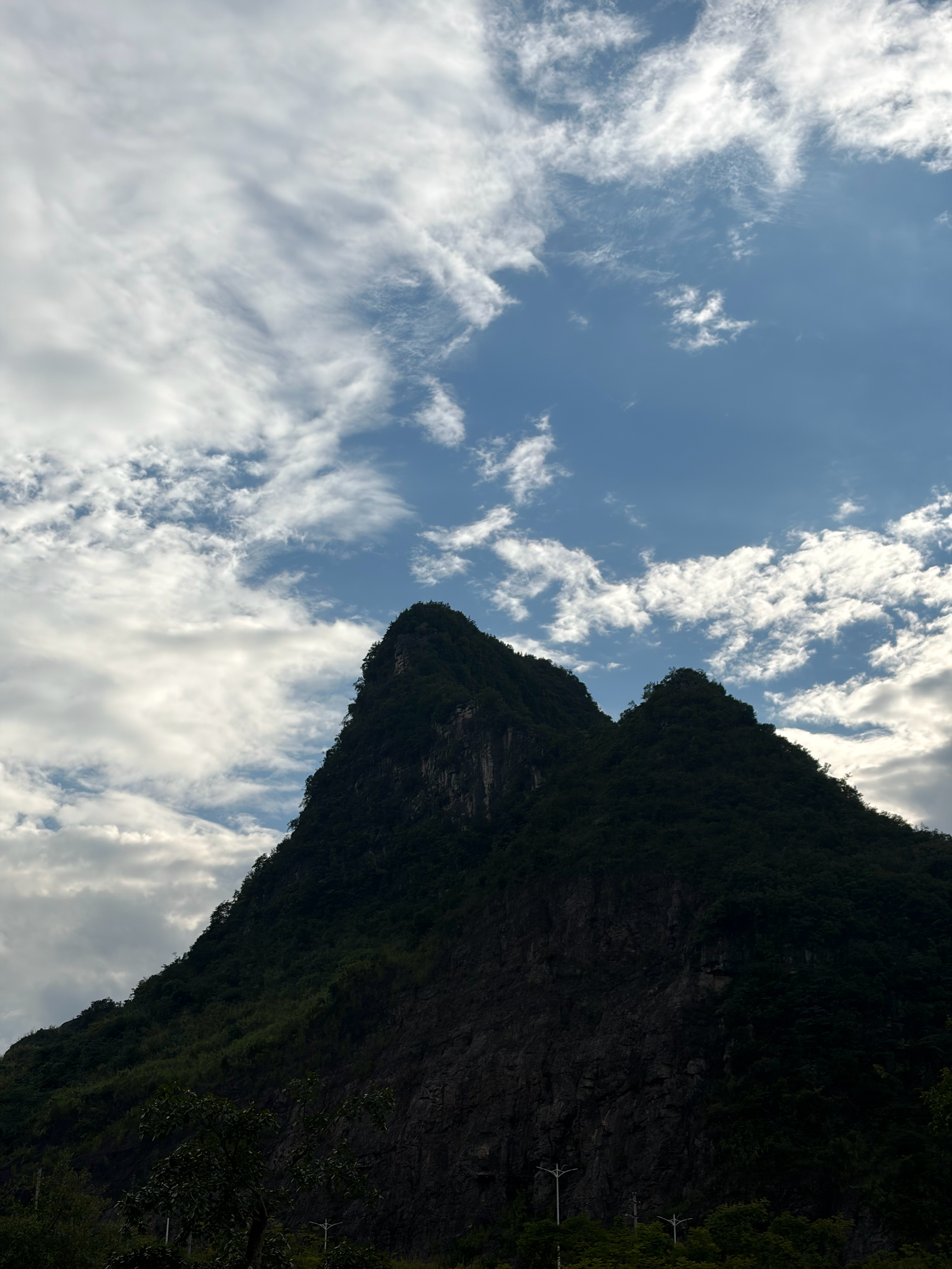 这景区就是一个商业拍照地现在人巨多 景区指引路线非常垃圾 不爱拍照的千万别来！带