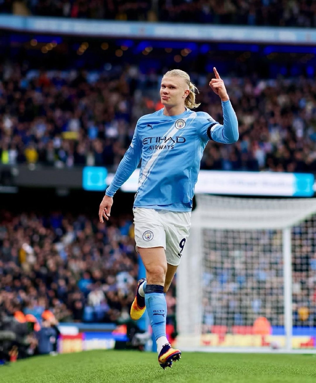 🚨Plettigoal：皇马希望最早在今年夏天就签下哈兰德。弗洛伦蒂诺梦想得到