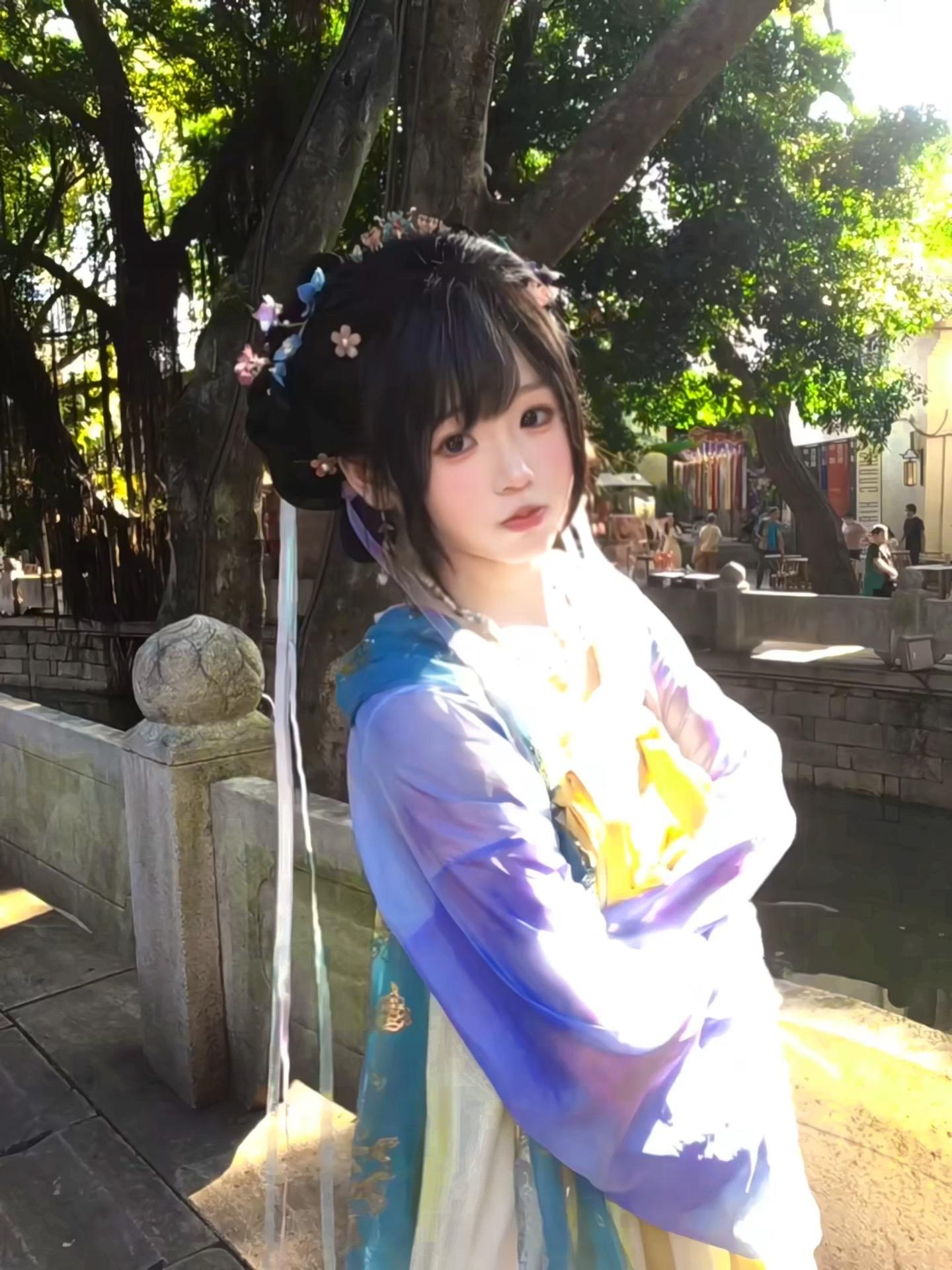 装可爱是本小姐的拿手戏o(｀ω´ )o