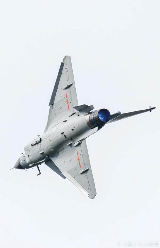 歼11，中国空军真正的颜值担当！ ​​​