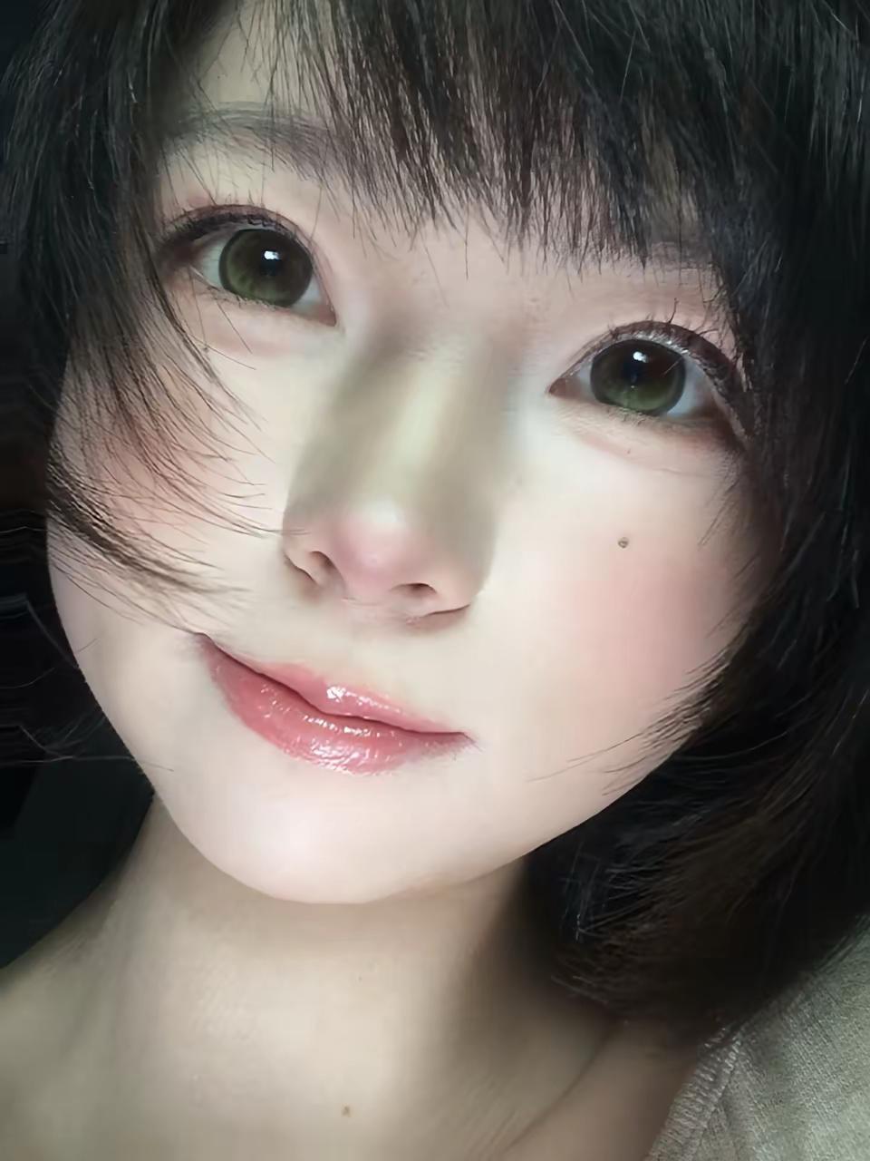 邪恶稍息牙。日系 短发 萌 牙牙乐