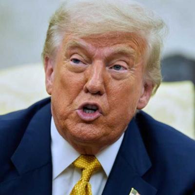 特朗普拿中国一点办法都没有，不是他不想动手，是根本不敢动。中美第三轮谈判才开场，