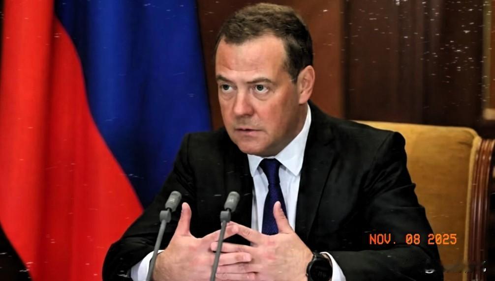 俄罗斯安全会议副主席梅德韦杰夫近日表示，俄罗斯在乌克兰实现特别军事行动目标与实现