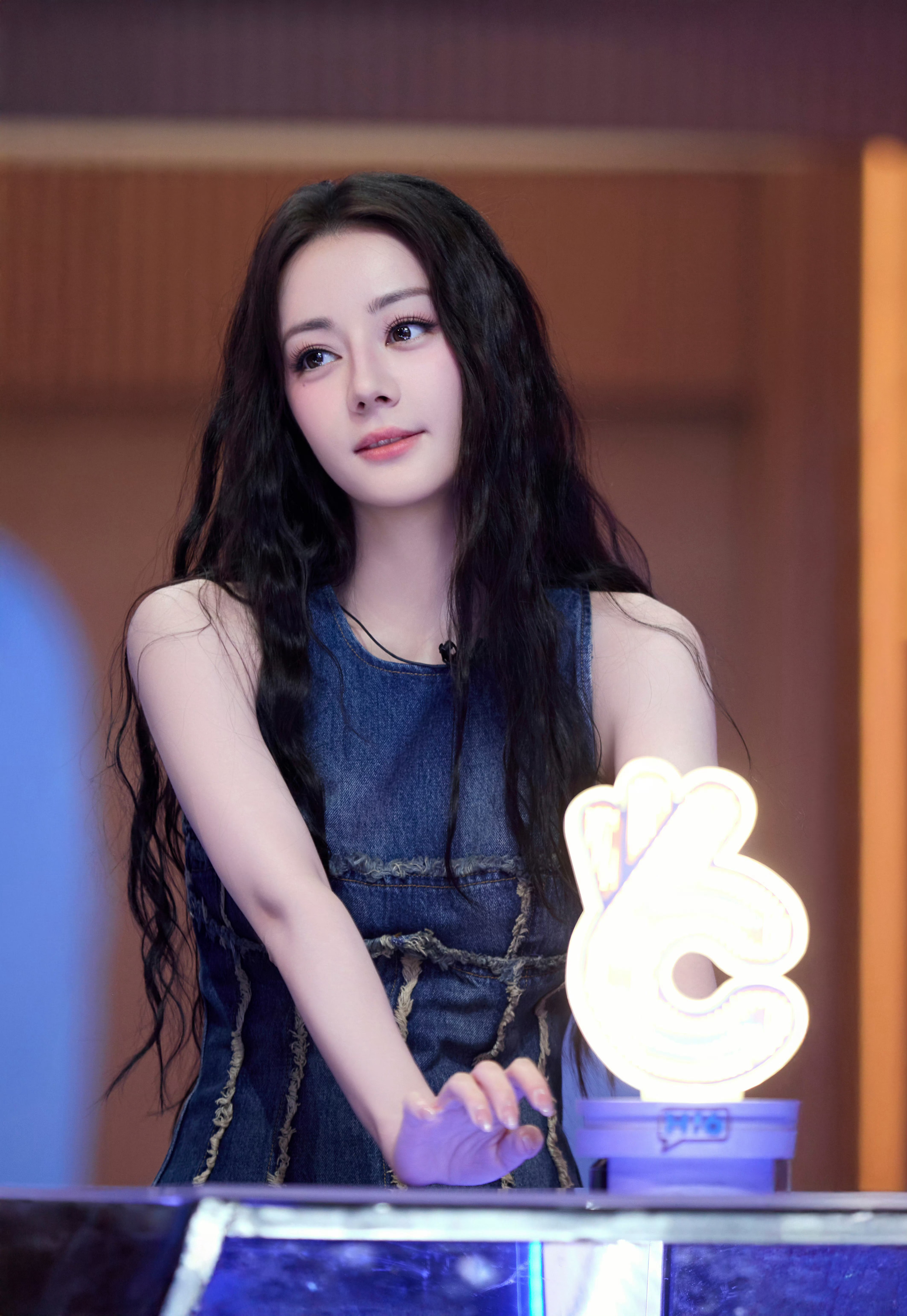 dlrb dlrb春林渐盛，春水初生，春风十里，不如你 🌷