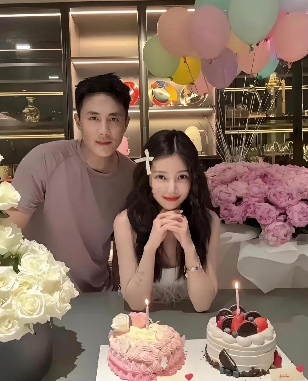 杜淳这是把妻子当女儿养了 她这状态像十五六岁的小姑娘 