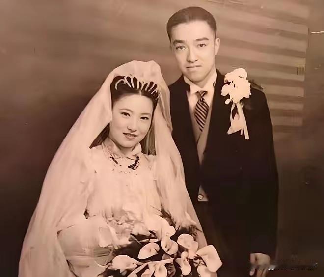 1942年最微妙的民国婚事！蒋介石亲侄女嫁桂系，藏着民国高层的顶级博弈
 
19