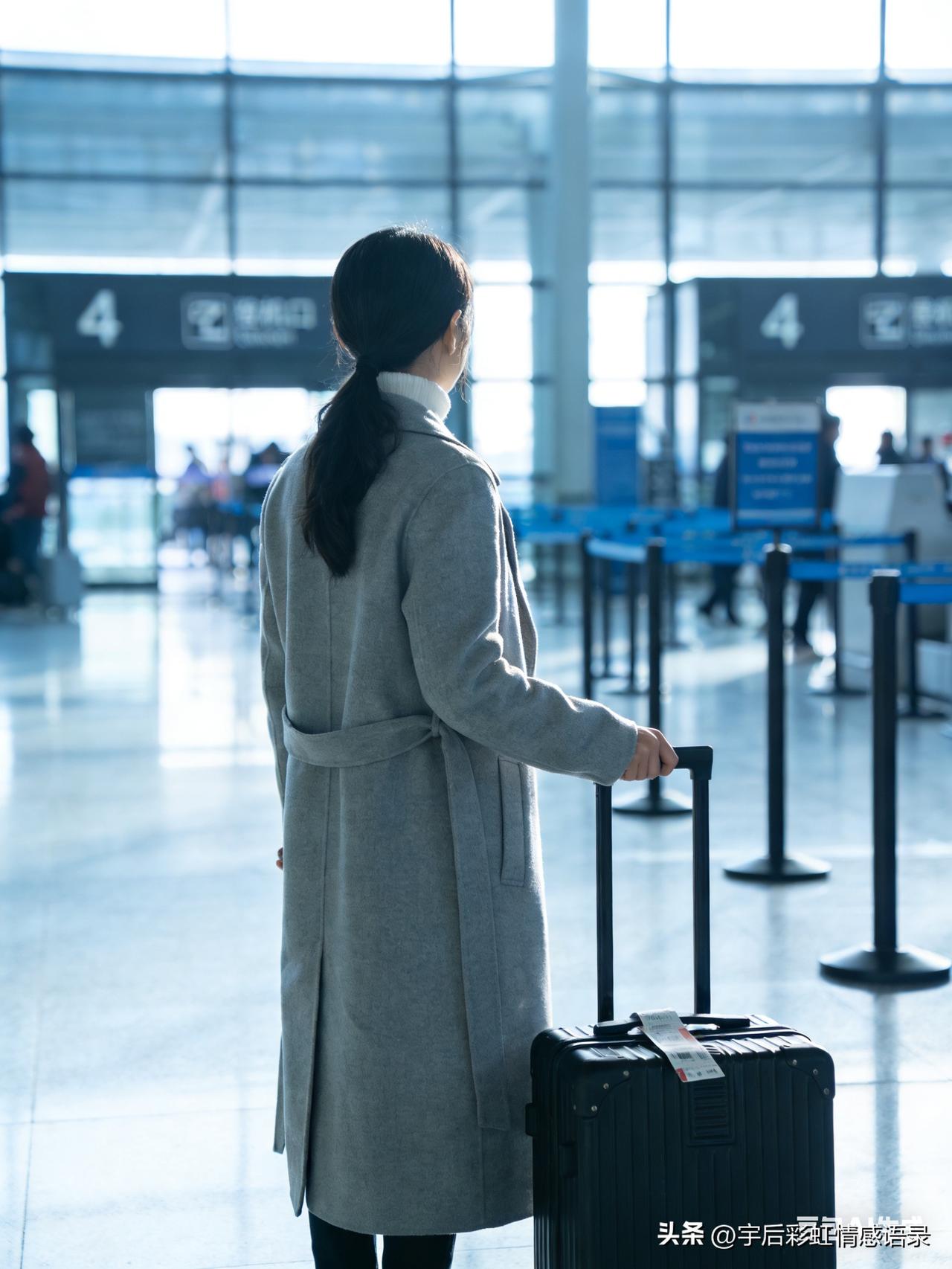 我盼你
娶贤妻，遇良人，无病无灾；
床前有孝子贤孙，身边有温暖相伴。
 
盼你事