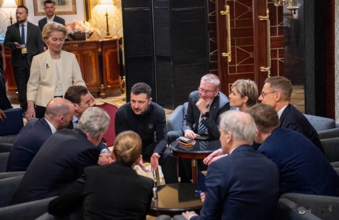 来自POLITICO的消息：没有美国，但有乌克兰：由于与唐纳德·特朗普在格陵兰岛