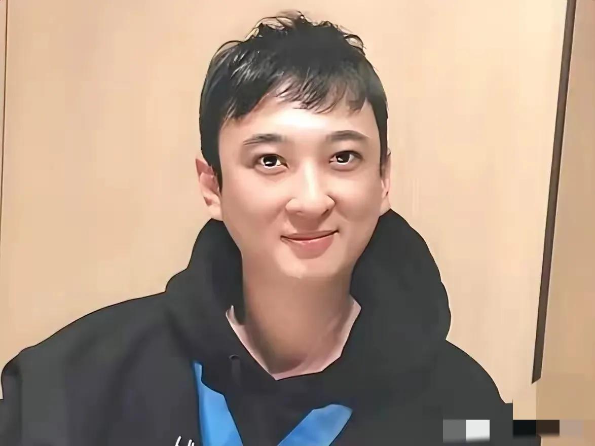 王思聪，提起这个名字，大多数人脑海里浮现的可能是豪车夜店、网红女友、火爆言论。作