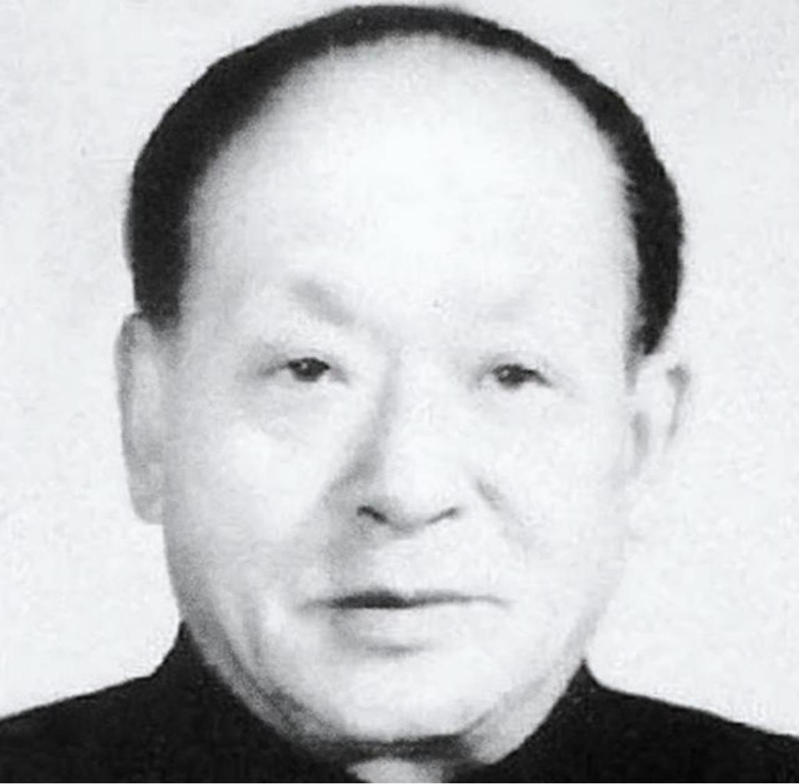 1932年，王盛荣从敌人刀下救下毛主席，18年后却因贪污被判死刑，毛主席知道后，