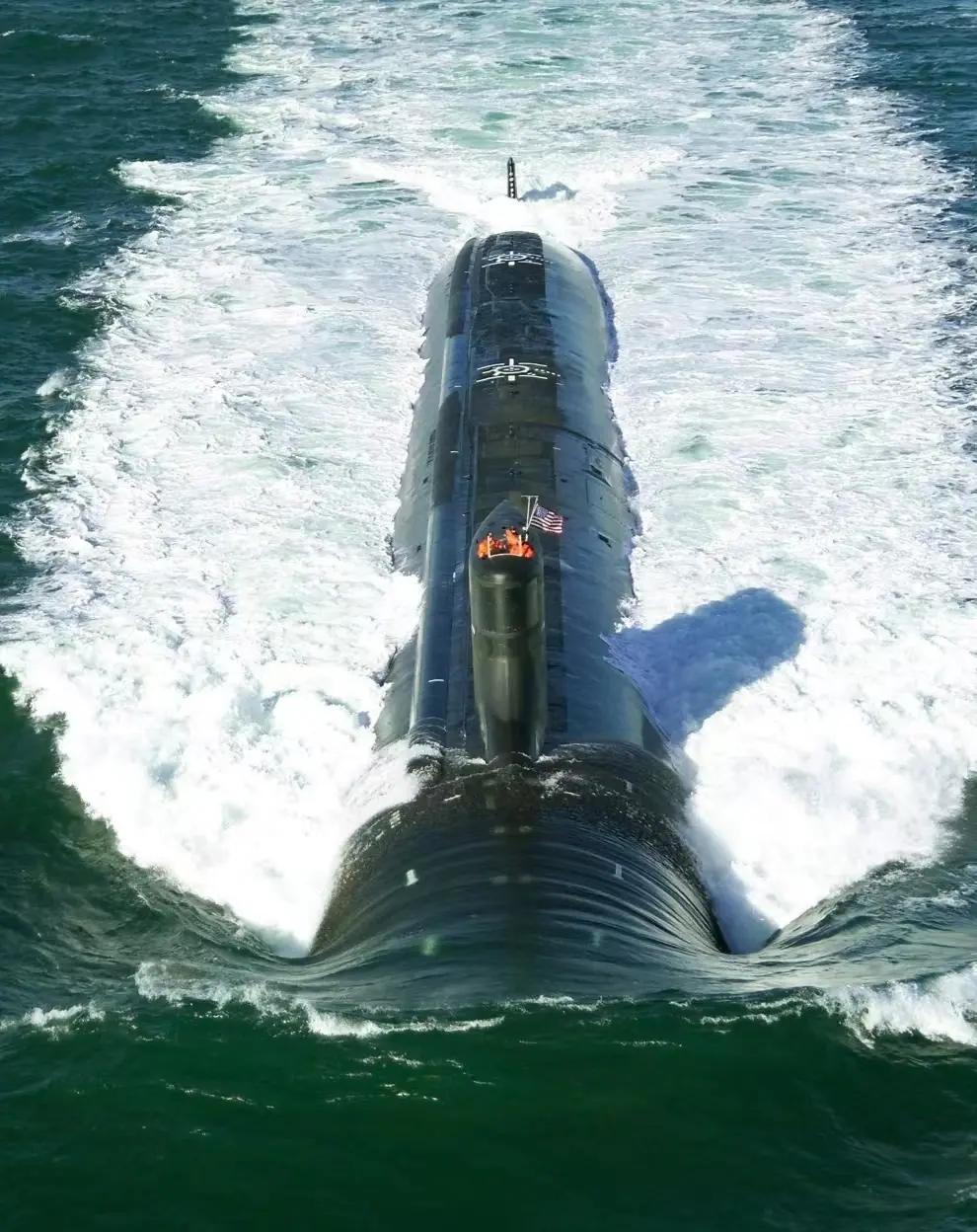 美国要求中国参加核军空谈判，还要求其他国家尊守核不扩散原则。首先是他尊守了吗？如