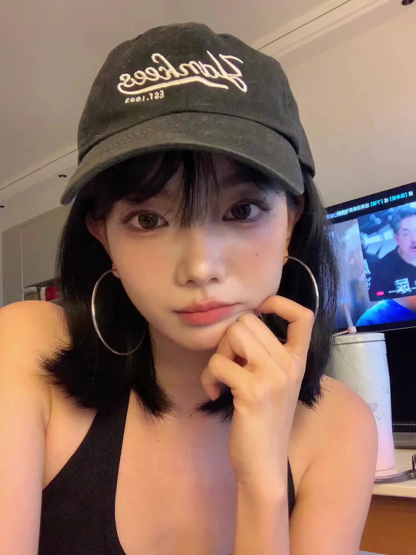 不帅的照片姐不发 不带标签也刷到我 那你很有品了😎