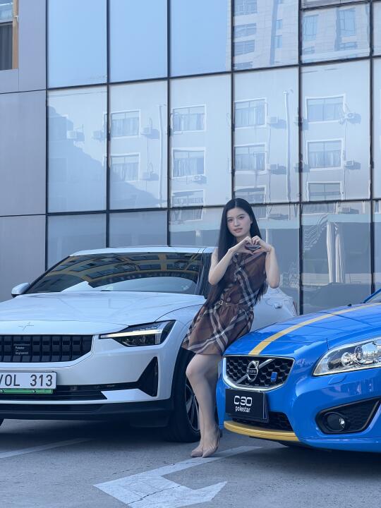 看过暮光之城的你 对这辆沃尔沃C30不陌生吧