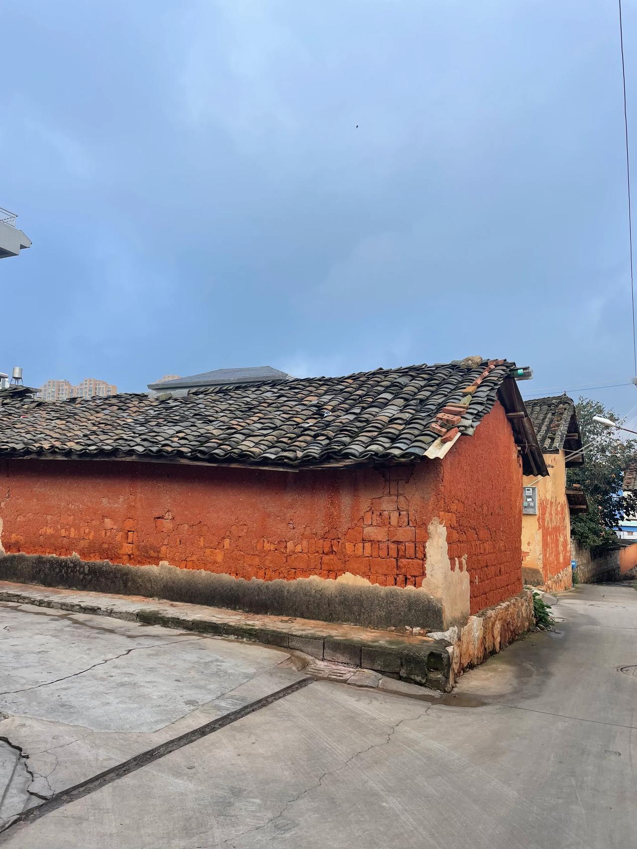 #记录简单生活#
陪妈散步