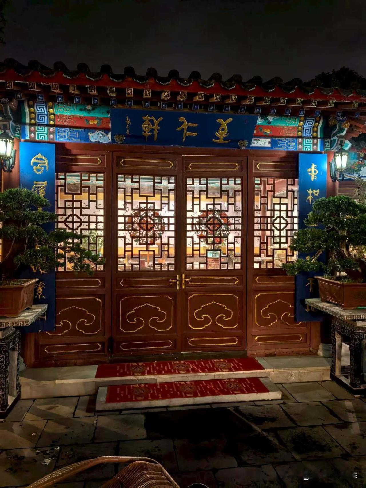 中医药不可能很快就能复兴起来，因为中医的基础单位已经被肢解了，文化竞争的本质是创