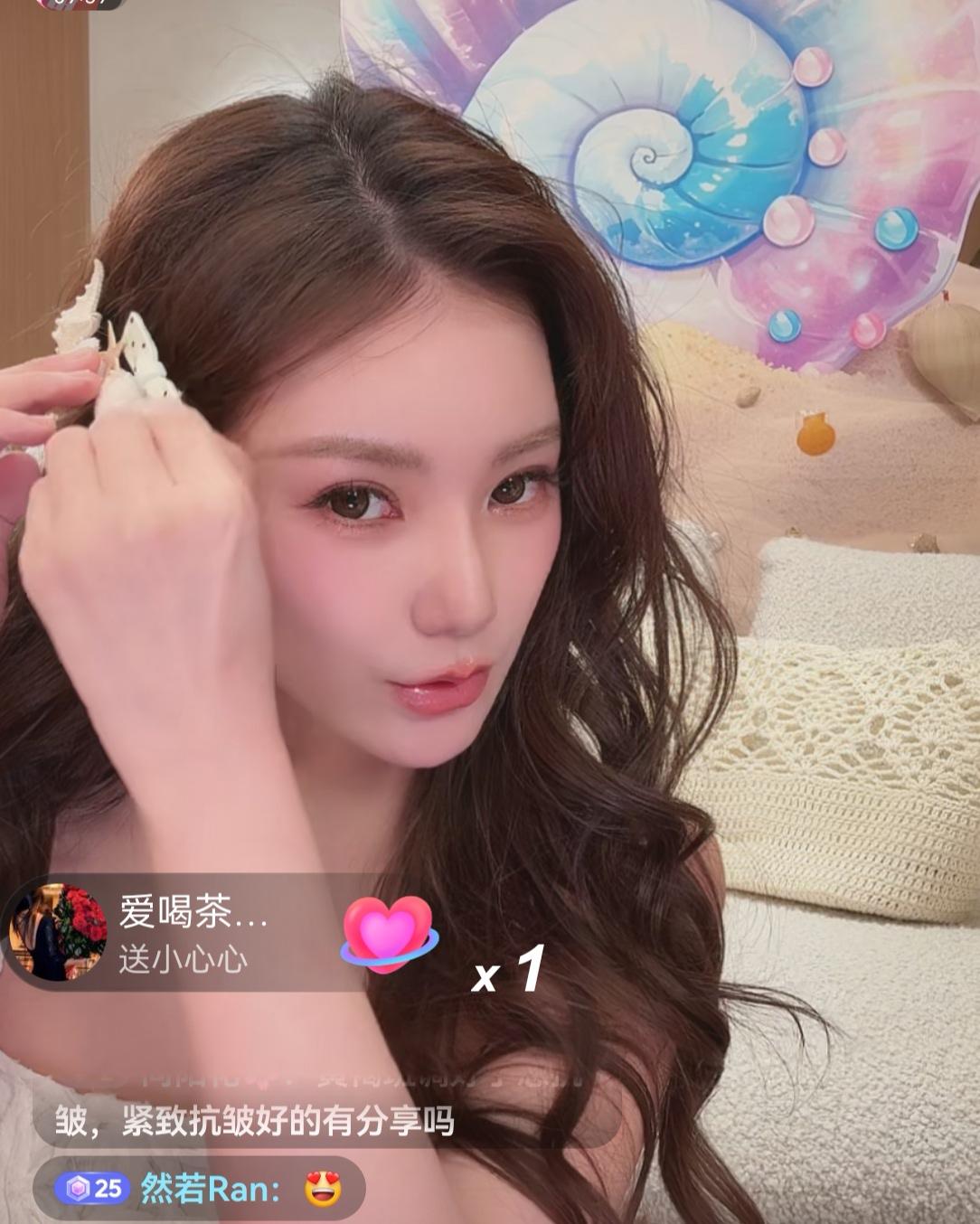 马筱梅的产后状态也太好了吧。又恢复到以前没有生产时的漂亮模样了，看起来身心和状态