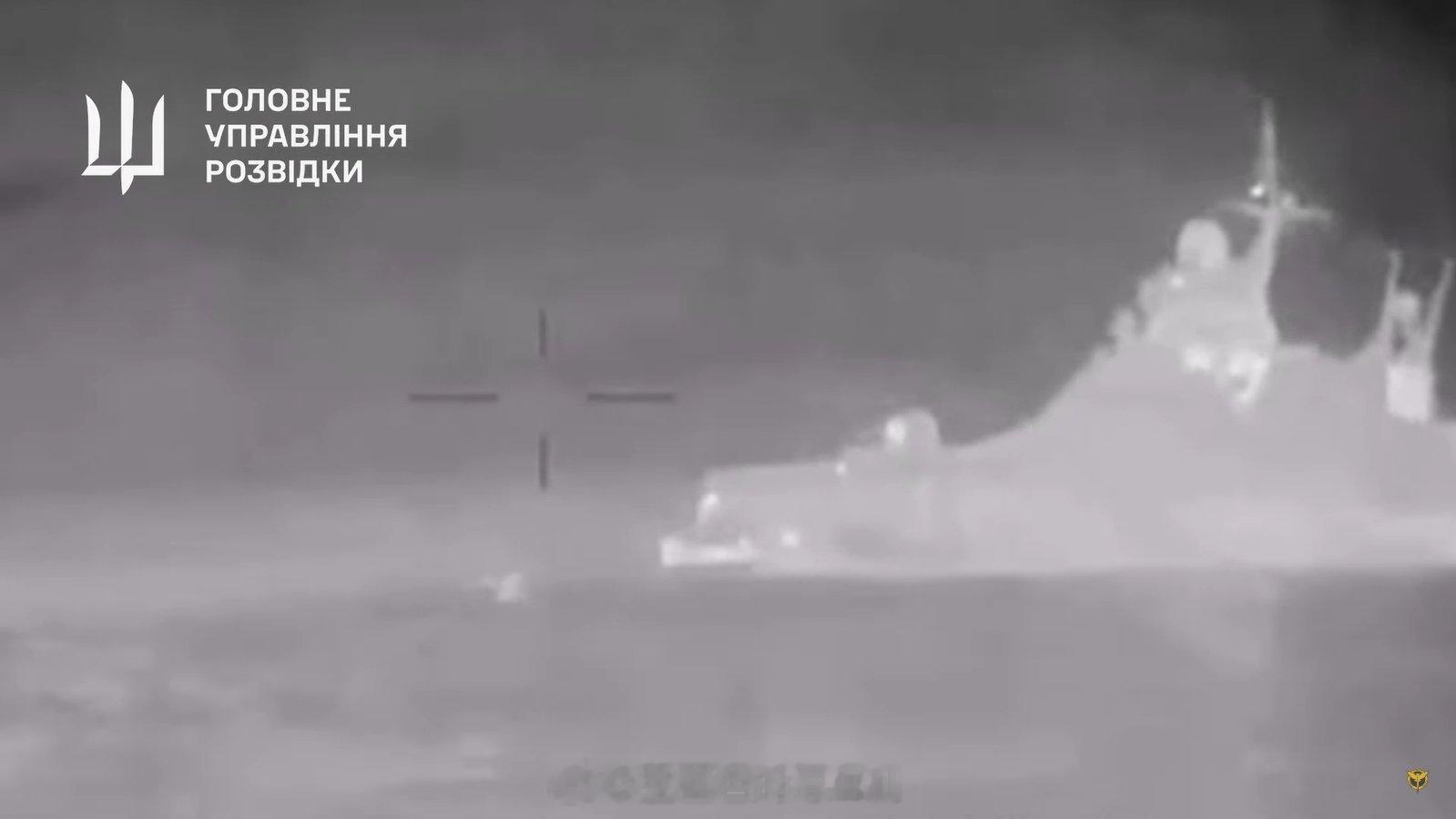 22160#中外舰闻[超话]#视频中确认了多次被爆没确认沉没画面，兴许还有救 ​