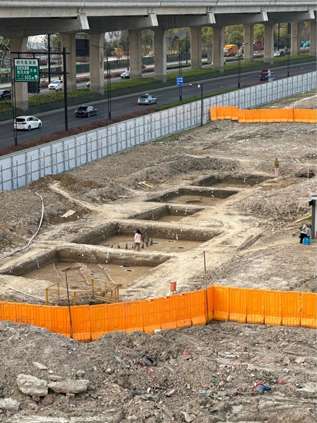 杭州18号线闻堰站挖出文物了？