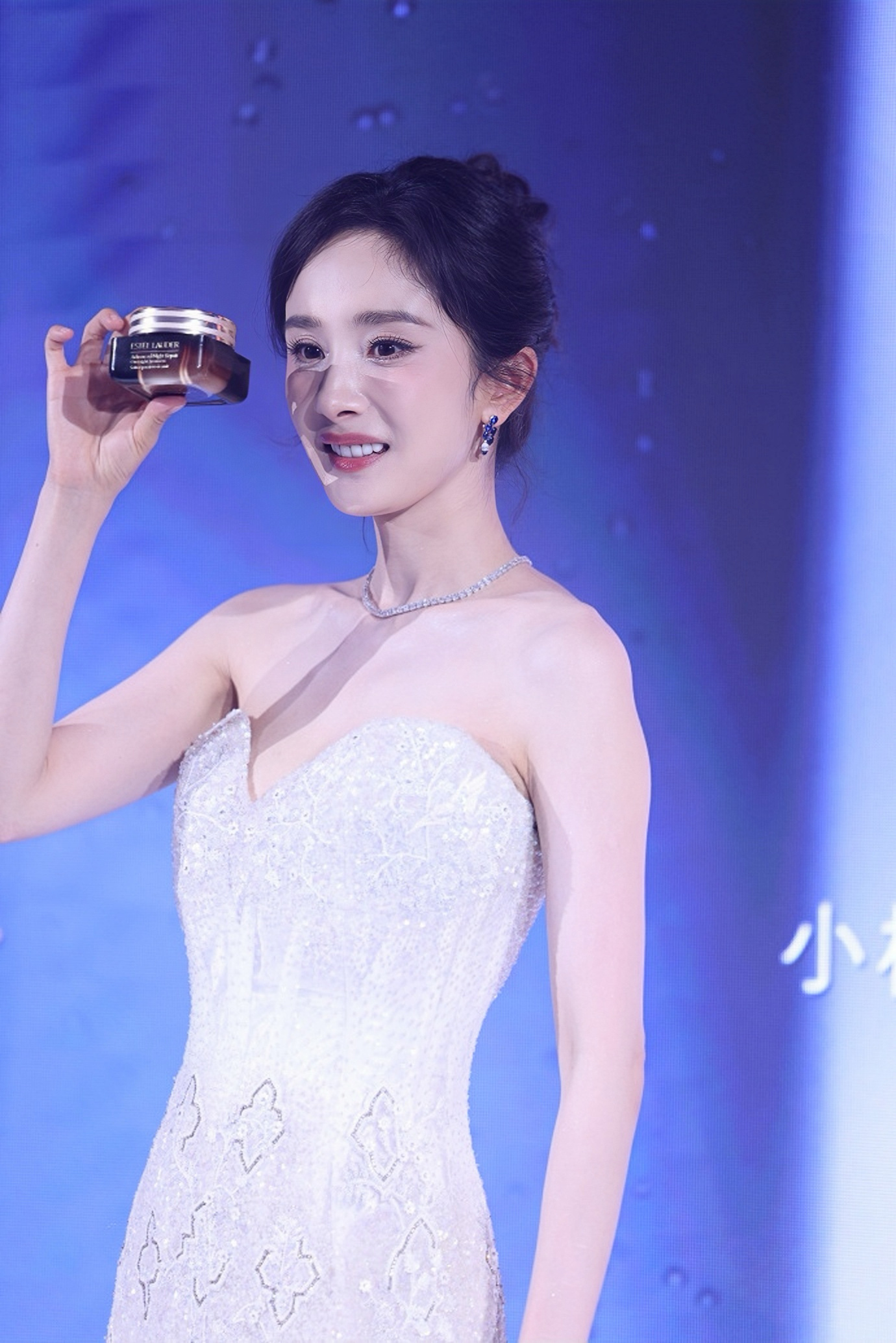 杨幂·姚晨·张艺凡𝟐𝟎𝟐𝟒.𝟖.𝟎𝟔📍𝙎𝙝𝙖𝙣𝙜 𝙝