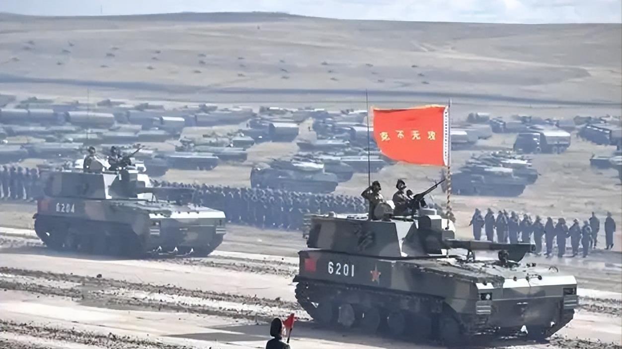 指挥大兵团作战有多费脑子？不夸张的说，就连名将指挥完之后，身体都得垮，希特勒全盘