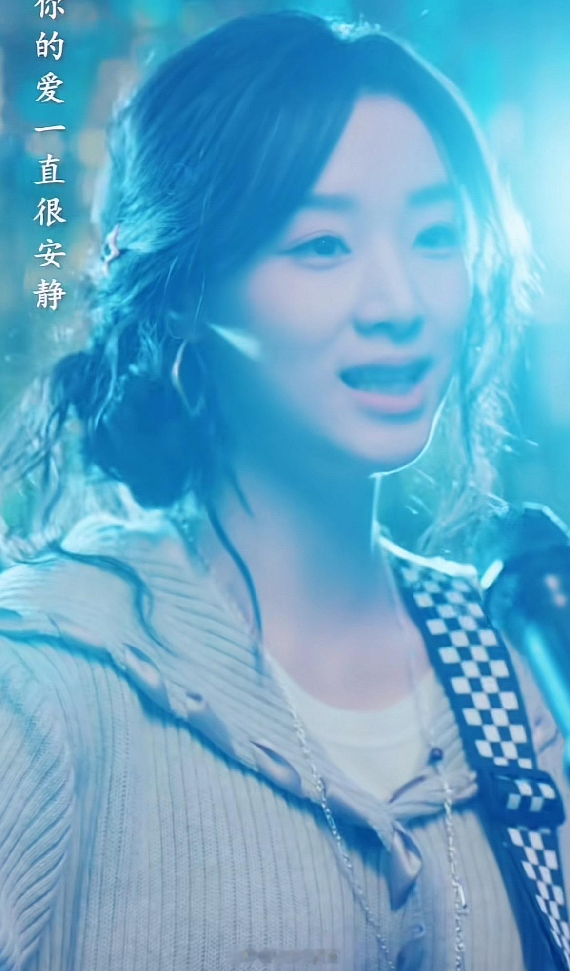 一家三口在同班2第 一 季 的 温 暖 与 欢 笑 依 然 萦 绕 心 头，第 