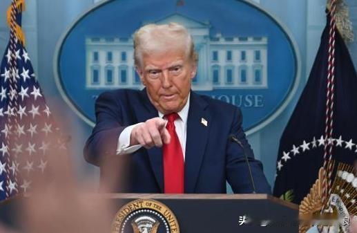 最近特朗普的一系列举动与言论让世人瞠目结舌，简直匪夷所思。公然抓捕一个主权国家的