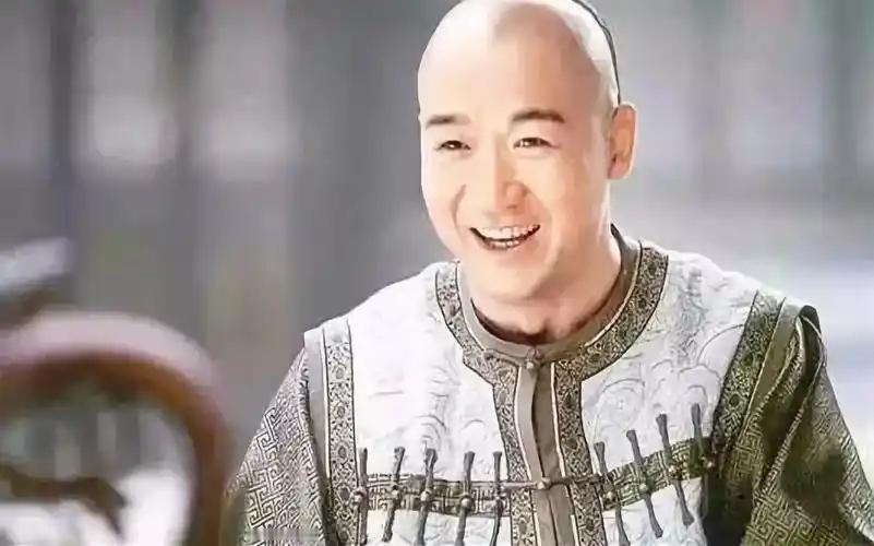 很多人以为"中堂"就是宰相，一人之下，万人之上。纪晓岚呢？说穿了不过挂了个"协办