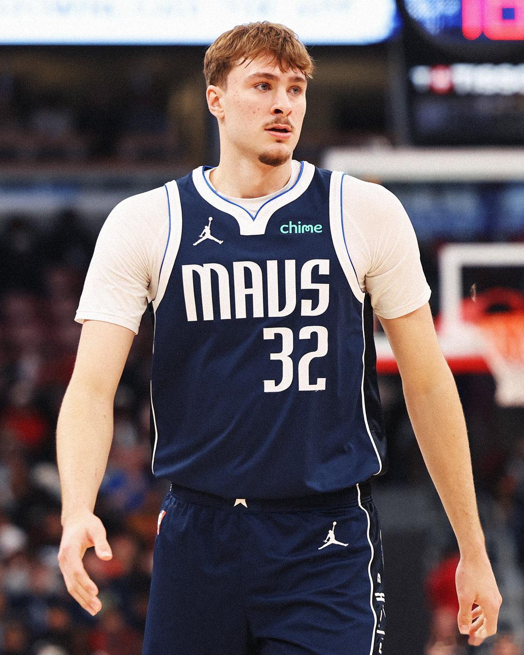 面对强大的火箭队，弗拉格交出了34分12篮板5助攻1盖帽的数据。这场的弗拉格，轮