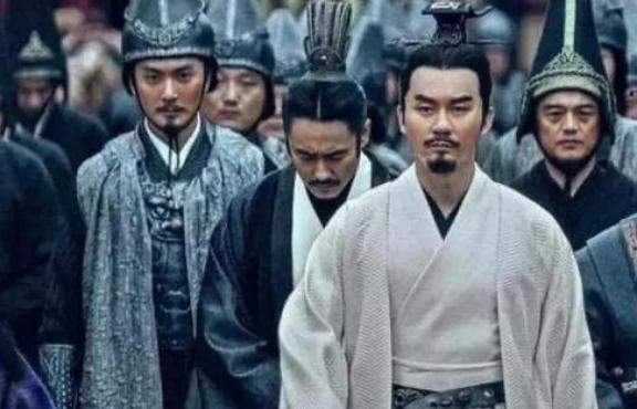 古代皇帝常常因门阀政治而困扰，为什么不直接杀了门阀全家呢？

在历史长河中，那些