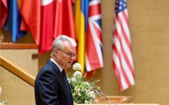 立陶宛正式喊话中国。当地时间6月19日，立陶宛总统瑙塞达在接受本国国家广播电视台