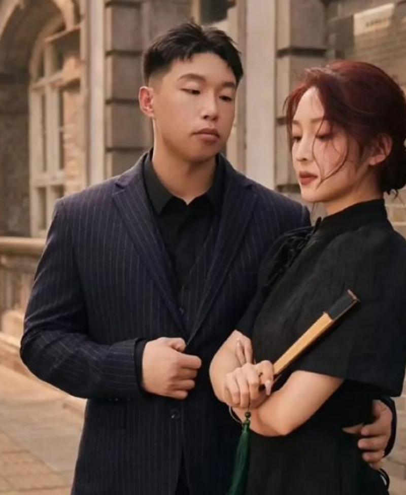这话真的不夸张——烧饼（朱云峰）是典型“被相声耽误的实力派演员”，2026 年凭