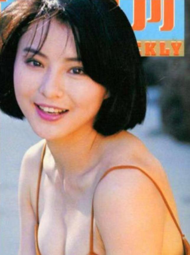 2007年，李赛凤趁丈夫出差，和体格壮硕的干儿子发生了亲密接触。正当两人关系暧昧